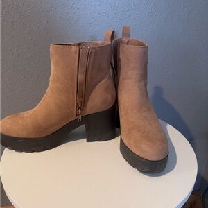 Journee Collections Tan Suede Boots, Size 8